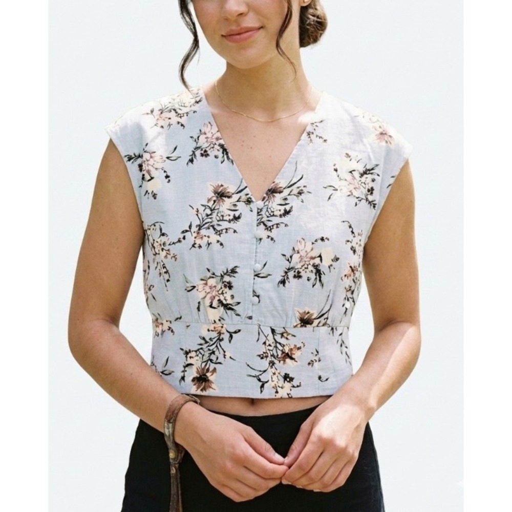 Womens Floral Linen Blend V-Neck Button Front Smocked Crop Top Blue M - Picture 1 of 8